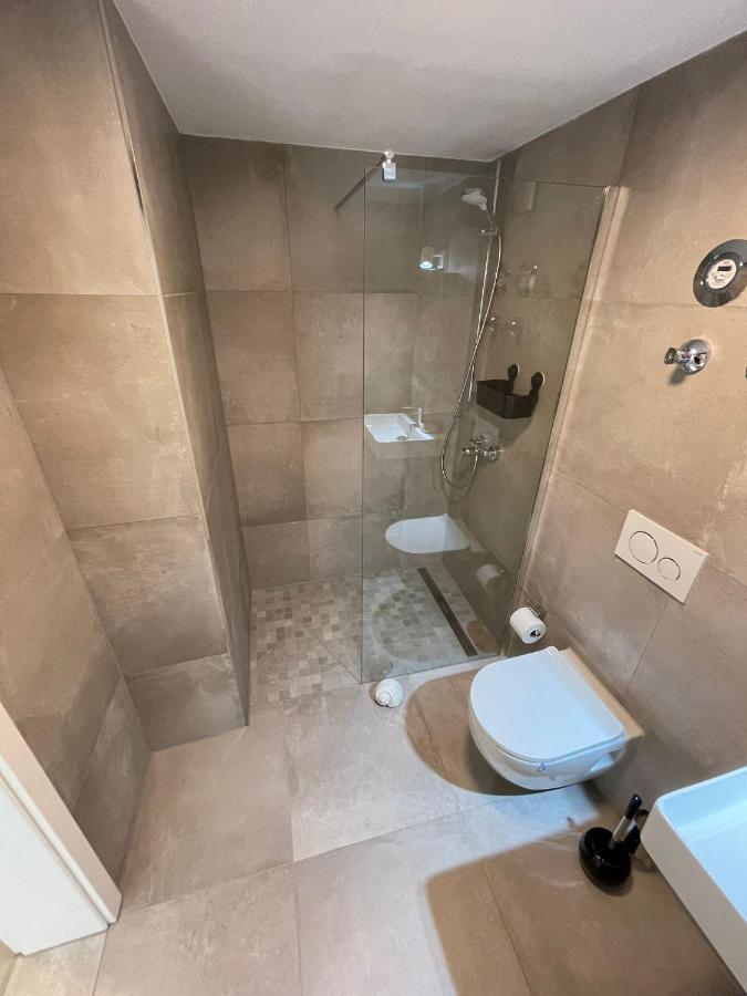 Apartment Casa Hintze Ii- 2 Zimmerwohnung 5 Minuten Zu Fuss In Innenstadt Und Nahe Der Berge